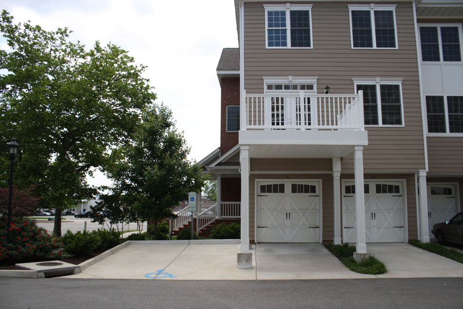 Wilson's Landing, Eaton St Hampton, VA 23669 Community