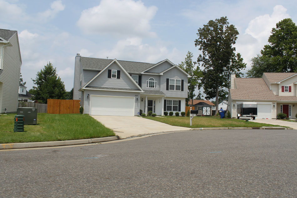 Red Bud Run, Charlotte Dr Newport News, VA 23601 Community