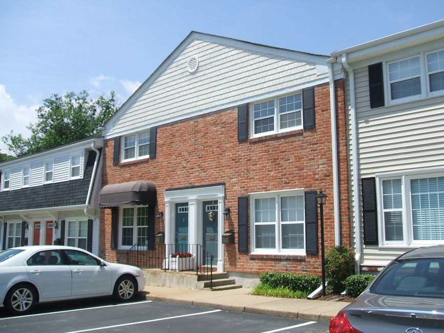 Mason's Creek at Williamsburg Commons, Tidewater Drive & Bayview Blvd