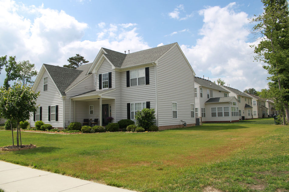 Belle Harbour Woods, Canaan Cir Suffolk, VA 23435 Community