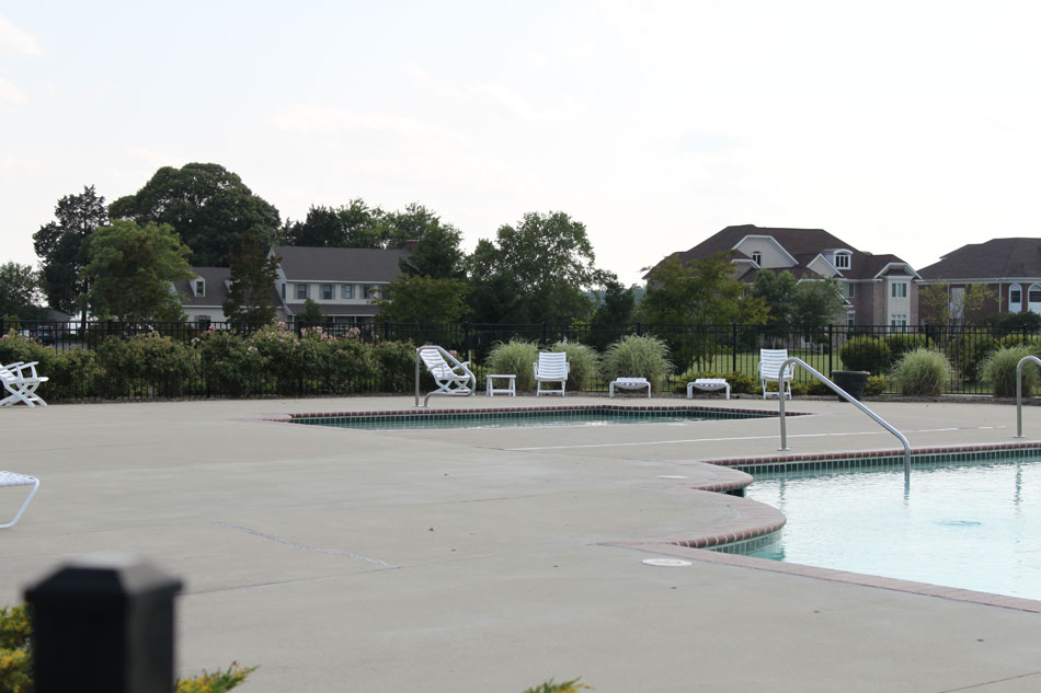 Governor's Pointe, Governor's Pointe Drive & Bridge Rd Suffolk Community