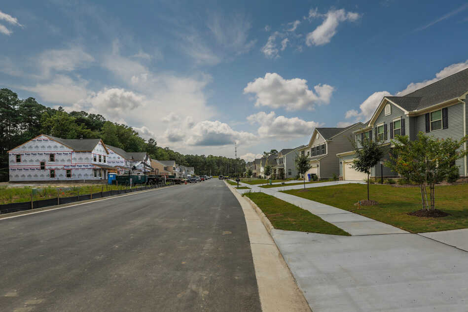 Patriot's Walke, Nansemond Parkway Suffolk, VA 23434 Community