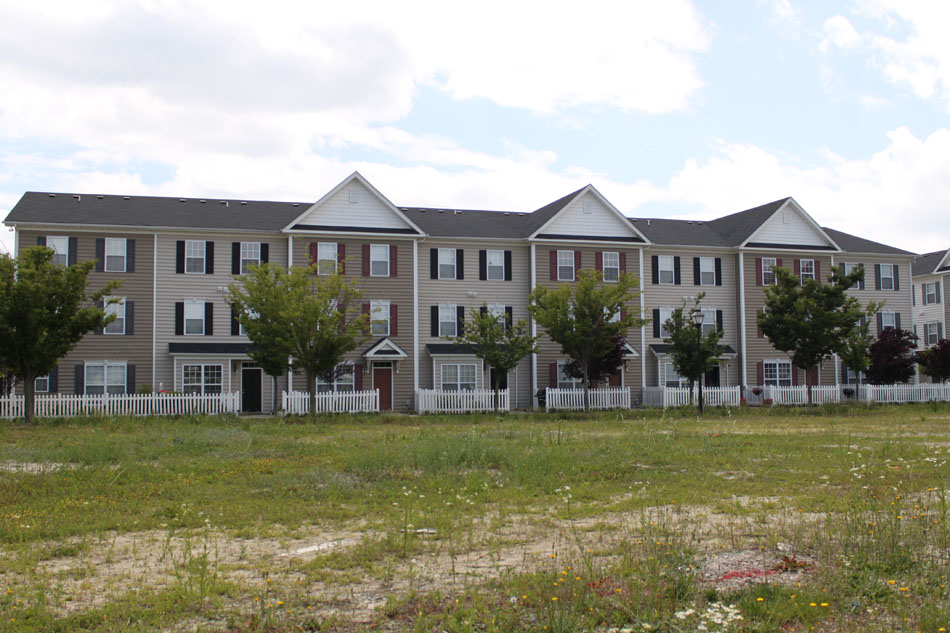 Remington Park, Shoulder's Hill Road & Belmont Blvd Suffolk Community