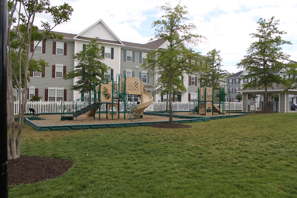 Remington Park, Shoulder's Hill Road & Belmont Blvd Suffolk Community