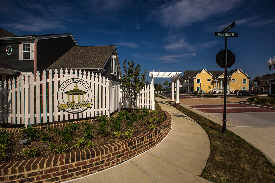 Sunfall at the Riverfront, Beacon Run Suffolk, VA 23435 Community
