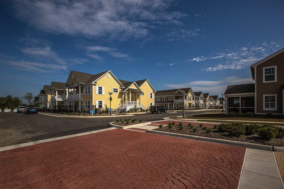 Sunfall at the Riverfront, Beacon Run Suffolk, VA 23435 Community