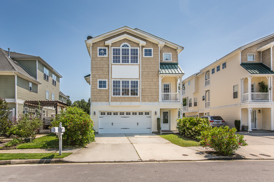 Shadowlawn North, 12th St. Virginia Beach, VA 23451 Community