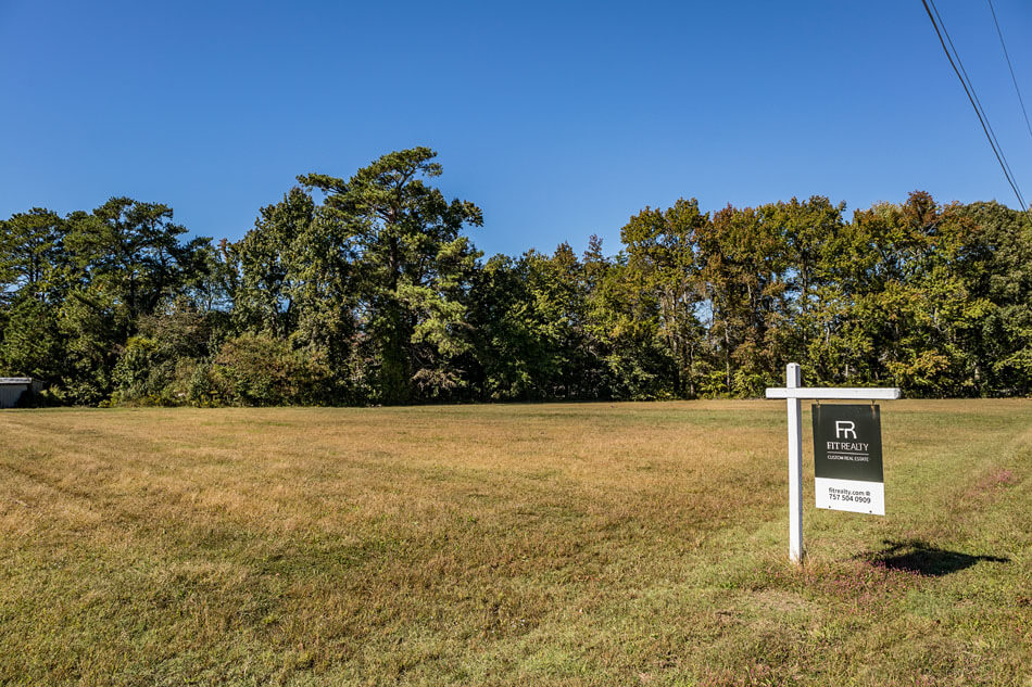 Holly Point, Holly Point Road Yorktown, VA 23692 Community